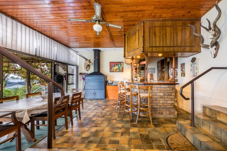 4 Bedroom Property for Sale in Kenridge Western Cape